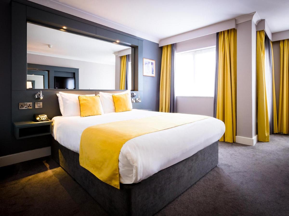 Claregalway Hotel 외부 사진