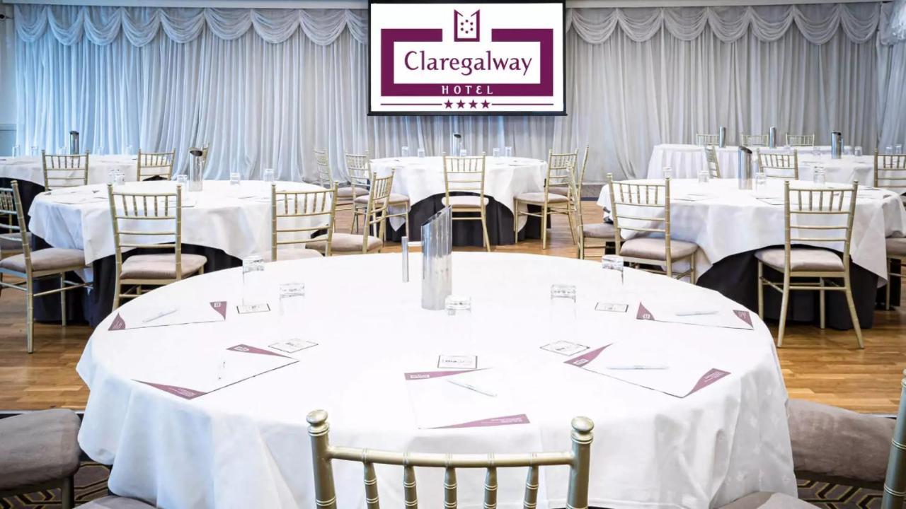 Claregalway Hotel 외부 사진