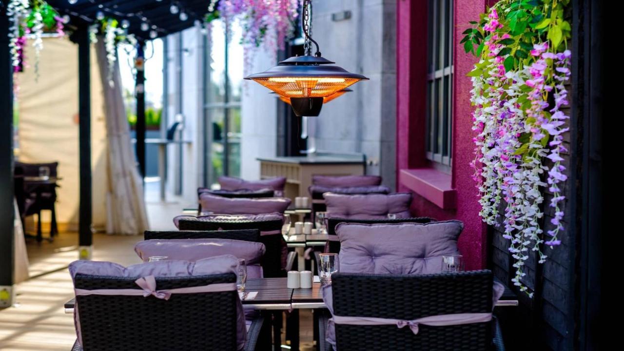 Claregalway Hotel 외부 사진