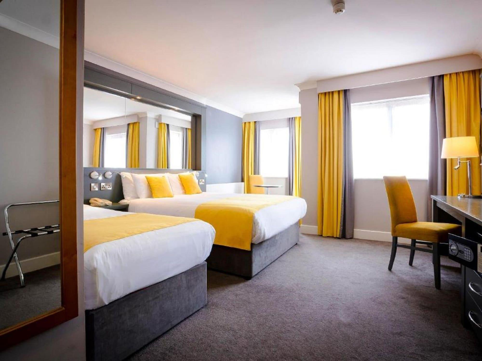 Claregalway Hotel 외부 사진