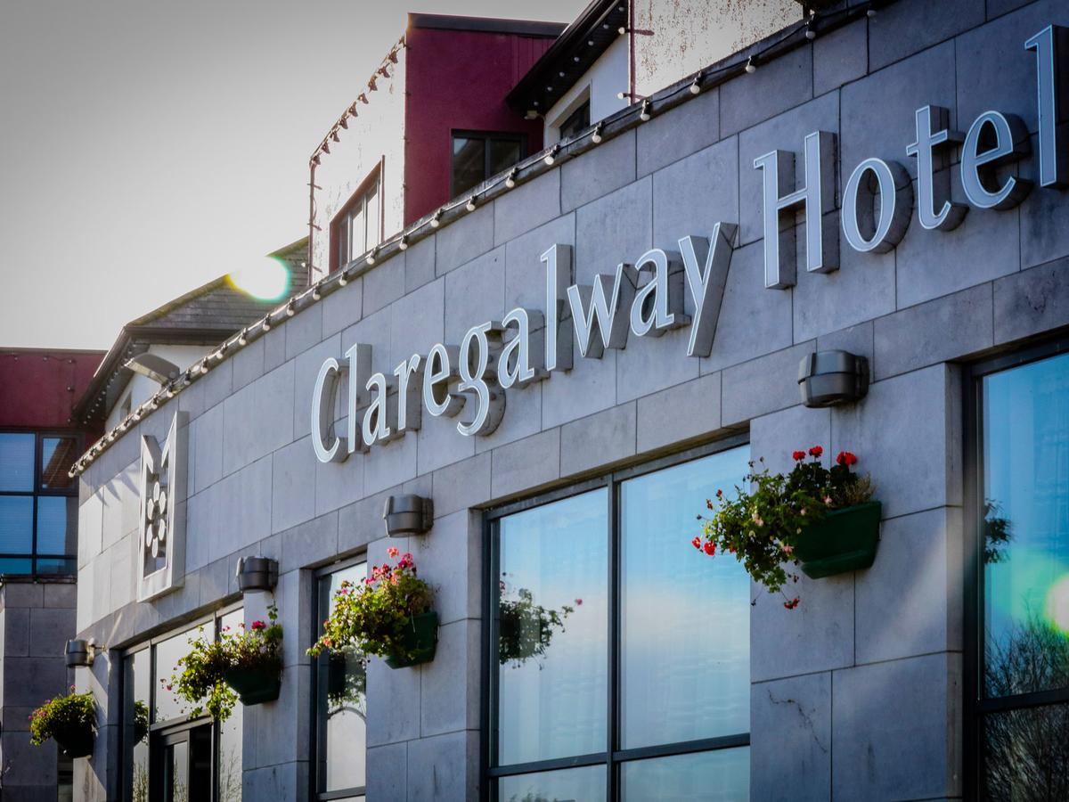 Claregalway Hotel 외부 사진
